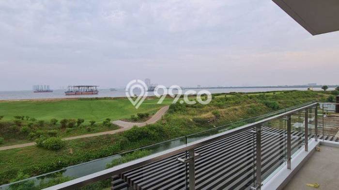 Rumah di Pantai Indah Kapuk, Jakarta Utara, Luas 420m² Bangunan 1080m² Rumah di Pantai Indah Kapuk, Jakarta Utara, Luas 420m² Bangunan 1080m²