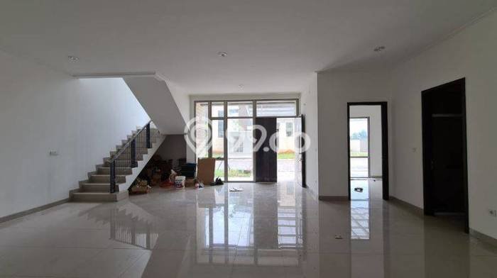 Rumah Strategis area Pantai Indah Kapuk, Dekat Pantai Indah Kapuk, Jakarta Utara, Jakarta Utara - 4 KT Rumah Strategis area Pantai Indah Kapuk, Dekat Pantai Indah Kapuk, Jakarta Utara, Jakarta Utara - 4 KT