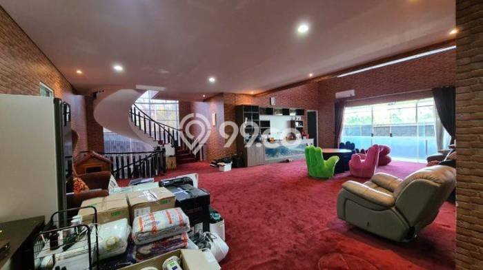 Rumah 5 KT 5 KM di Area Premium Pantai Indah Kapuk, Jakarta Utara Rumah 5 KT 5 KM di Area Premium Pantai Indah Kapuk, Jakarta Utara