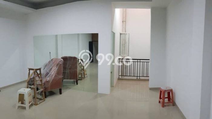 Rumah 3 KT 4 KM di Area Premium Muara Karang, Jakarta Utara Rumah 3 KT 4 KM di Area Premium Muara Karang, Jakarta Utara