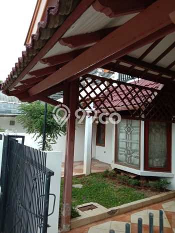 Rumah Berkualitas Bintaro, Jakarta Selatan, Luas 120m² Bangunan 150m² Rumah Berkualitas Bintaro, Jakarta Selatan, Luas 120m² Bangunan 150m²