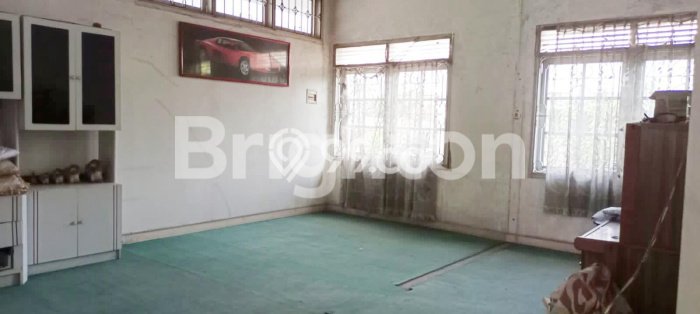Siap Huni Rumah Mewah 5 Kamar di Semarang Barat Dekat ke Mana Saja Siap Huni Rumah Mewah 5 Kamar di Semarang Barat Dekat ke Mana Saja