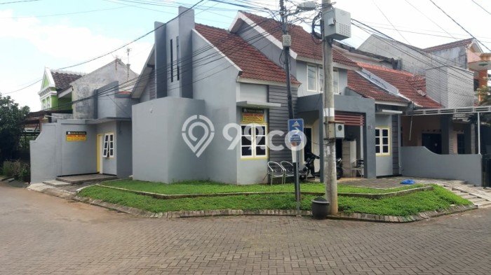Rumah Strategis Modern Lb 140m2 di Singosari, Malang Rumah Strategis Modern Lb 140m2 di Singosari, Malang