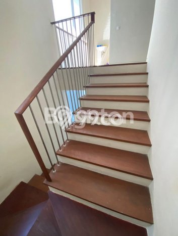 Hunian Impian Keluarga LB 135m2m² View Kota di Citraland, Surabaya Hunian Impian Keluarga LB 135m2m² View Kota di Citraland, Surabaya