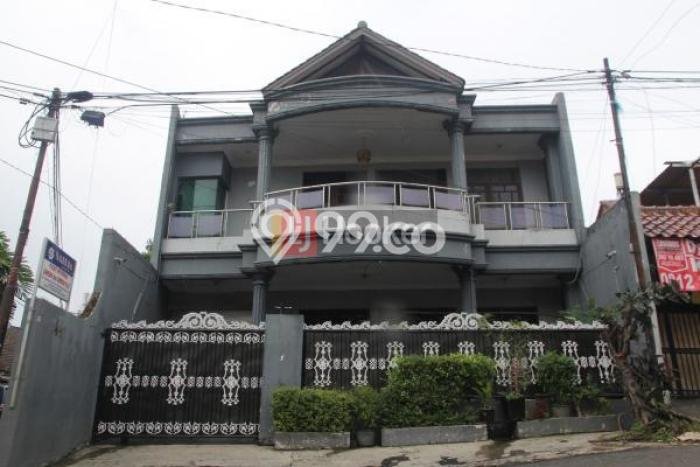 Siap Huni Rumah Mewah 5 Kamar di Kebon Jeruk Dekat ke Mana Saja Siap Huni Rumah Mewah 5 Kamar di Kebon Jeruk Dekat ke Mana Saja