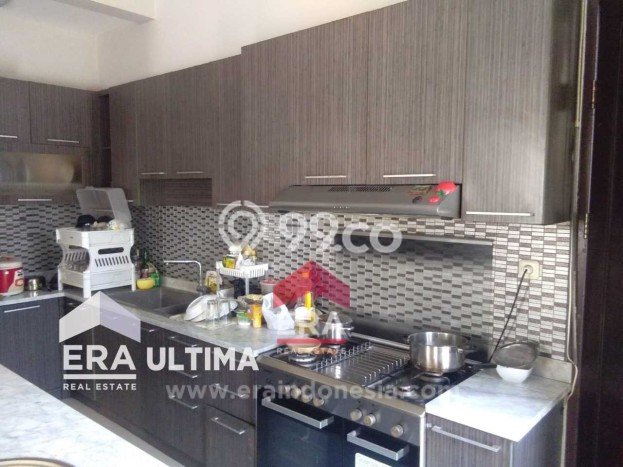Rumah Eksklusif Dijual LT 307m2 di Batununggal, Bandung Rumah Eksklusif Dijual LT 307m2 di Batununggal, Bandung