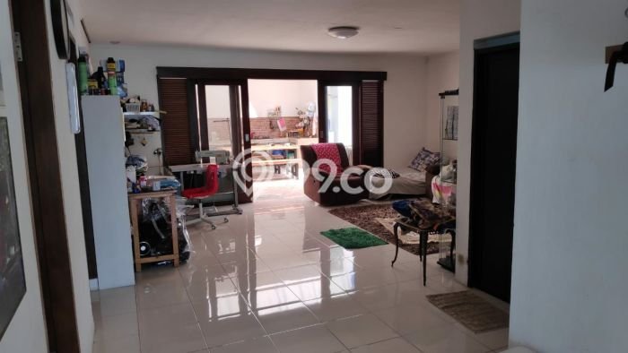 Jual Rumah Strategis Bagus Punya 4 KT di Antapani Bandung SHM Jual Rumah Strategis Bagus Punya 4 KT di Antapani Bandung SHM