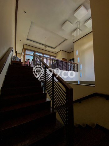 Hunian Elit LB 600m2 Siap Huni Desain Elegan di Turangga, Bandung Hunian Elit LB 600m2 Siap Huni Desain Elegan di Turangga, Bandung