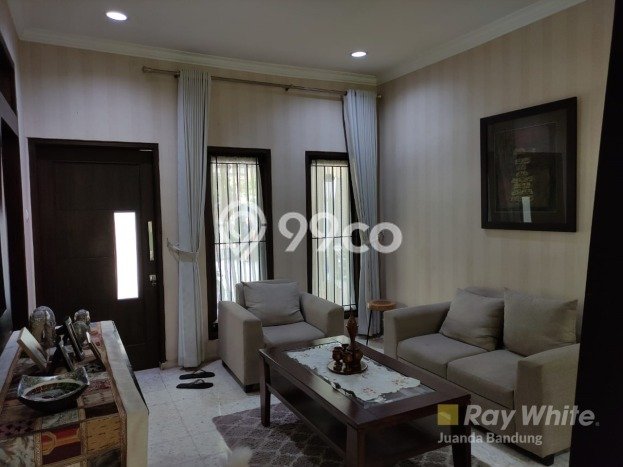 Jual Rumah 4 KT di Geger Kalong, Bandung - LT 500m² Jual Rumah 4 KT di Geger Kalong, Bandung - LT 500m²