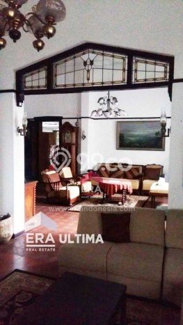 Rumah Luxury Modern Tanpa Renovasi di Sayap Dago Bandung Rumah Luxury Modern Tanpa Renovasi di Sayap Dago Bandung