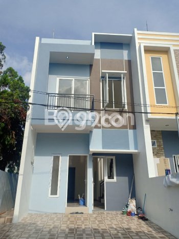 Jual Rumah Strategis Bagus Punya 3 KT di Kelapa Gading Jakarta Utara SHM Jual Rumah Strategis Bagus Punya 3 KT di Kelapa Gading Jakarta Utara SHM