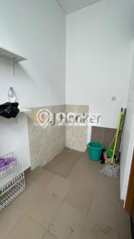 Siap Huni Hunian Elit 6 Kamar di Kembangan Dekat ke Mana Saja Siap Huni Hunian Elit 6 Kamar di Kembangan Dekat ke Mana Saja