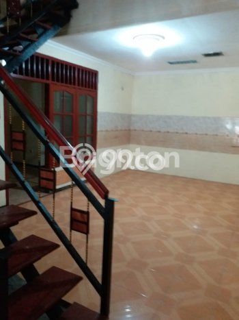 Siap Huni Rumah Mewah 4 Kamar di Sidoarjo Dekat ke Mana Pun Siap Huni Rumah Mewah 4 Kamar di Sidoarjo Dekat ke Mana Pun