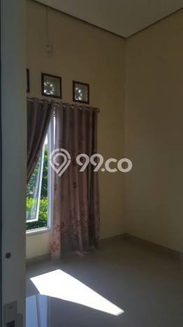 Rumah Luas Asri 4 KT Siap Pakai di BSB City Semarang Rumah Luas Asri 4 KT Siap Pakai di BSB City Semarang