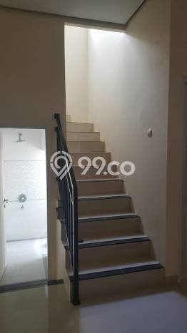 Rumah Luas Asri 4 KT Siap Pakai di BSB City Semarang Rumah Luas Asri 4 KT Siap Pakai di BSB City Semarang