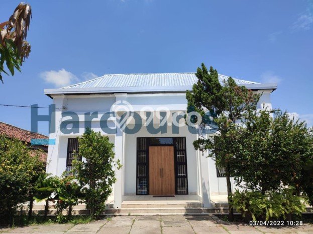 Siap Huni Rumah Mewah 4 Kamar di Taman Dekat ke Mana Saja Siap Huni Rumah Mewah 4 Kamar di Taman Dekat ke Mana Saja