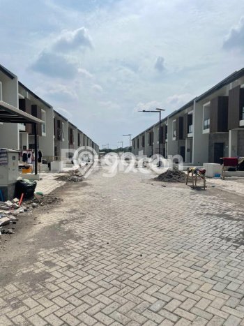 Hunian Nyaman Asri 2 KT Siap Huni di Waru Surabaya Hunian Nyaman Asri 2 KT Siap Huni di Waru Surabaya