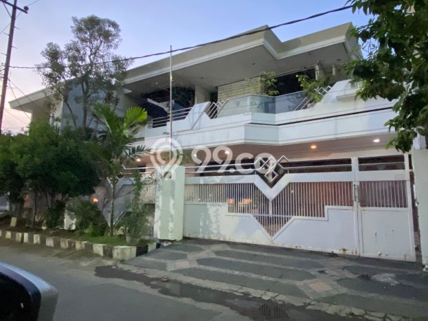 Rumah Eksklusif Dijual LT 450m2 di Mulyorejo, Surabaya Rumah Eksklusif Dijual LT 450m2 di Mulyorejo, Surabaya