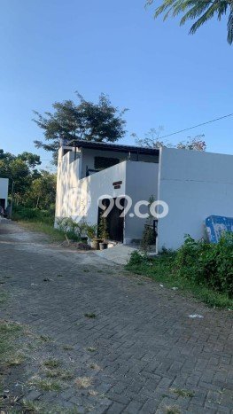 For Sale Rumah 3 Kamar Lokasi Strategis Nyaman dan Strategis di Junrejo For Sale Rumah 3 Kamar Lokasi Strategis Nyaman dan Strategis di Junrejo