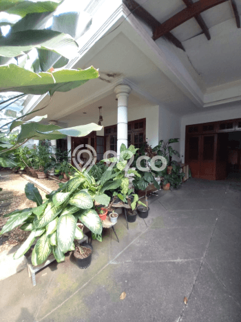 Siap Huni Rumah Mewah 4 Kamar di Kebayoran Baru Dekat ke Mana Saja Siap Huni Rumah Mewah 4 Kamar di Kebayoran Baru Dekat ke Mana Saja