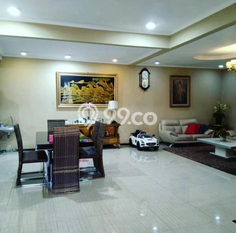 Rumah Mewah LT 164m² / LB 300m² di Kawasan Nyaman Turangga, Bandung Rumah Mewah LT 164m² / LB 300m² di Kawasan Nyaman Turangga, Bandung