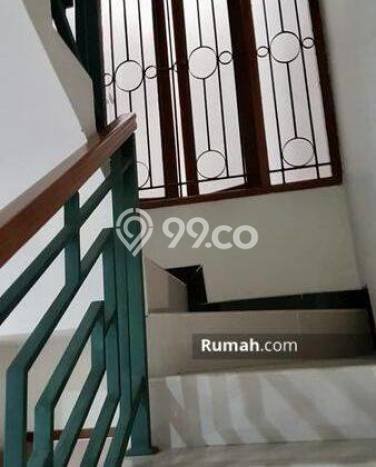 Hunian Cantik Minimalis Lb 175m2 di Tebet, Jakarta Selatan Hunian Cantik Minimalis Lb 175m2 di Tebet, Jakarta Selatan