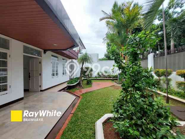 UNIT SPESIAL! Rumah area Kebayoran Baru, 2 KM, Akses Pusat Kota, Luas 391m2m² Bangunan 240m2m² UNIT SPESIAL! Rumah area Kebayoran Baru, 2 KM, Akses Pusat Kota, Luas 391m2m² Bangunan 240m2m²