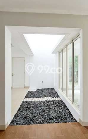 Ready to Use! Premium House LT 254m2 Desain Elegan di Bintaro Ready to Use! Premium House LT 254m2 Desain Elegan di Bintaro