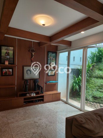 Rumah Elit LB 400m2 Siap Huni Desain Elegan di Bintaro, Tangerang Selatan Rumah Elit LB 400m2 Siap Huni Desain Elegan di Bintaro, Tangerang Selatan
