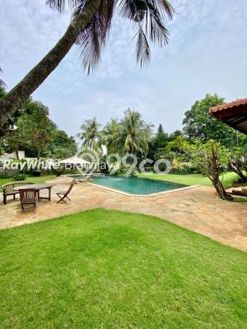Hunian Mewah LB 1130m2 Siap Pakai Desain Elegan di Pejaten, Jakarta Selatan Hunian Mewah LB 1130m2 Siap Pakai Desain Elegan di Pejaten, Jakarta Selatan