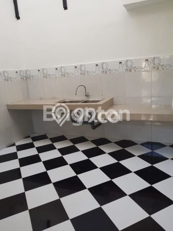Rumah Nyaman 2 KT Luas Tanah 72m² di Rungkut, Surabaya Rumah Nyaman 2 KT Luas Tanah 72m² di Rungkut, Surabaya