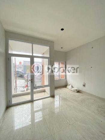 Siap Huni Rumah Mewah 4 Kamar di Palmerah Dekat ke Mana Saja Siap Huni Rumah Mewah 4 Kamar di Palmerah Dekat ke Mana Saja