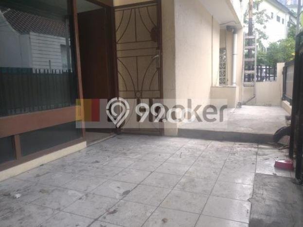 Rumah Luxury Modern Tanpa Renovasi di Tomang Jakarta Barat Rumah Luxury Modern Tanpa Renovasi di Tomang Jakarta Barat