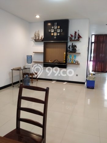 Dijual Hunian Rumah Terawat 6 KT di Taman Kopo Indah, Bandung Dijual Hunian Rumah Terawat 6 KT di Taman Kopo Indah, Bandung