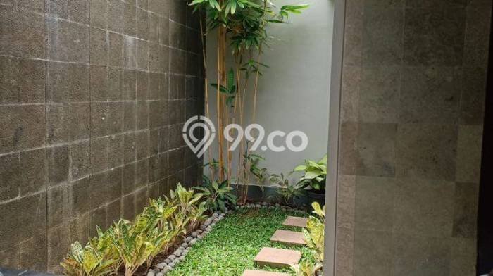 Rumah area Gatot Subroto, Dekat Tol, 5 KM, Luas 660m² LB 500m² Rumah area Gatot Subroto, Dekat Tol, 5 KM, Luas 660m² LB 500m²
