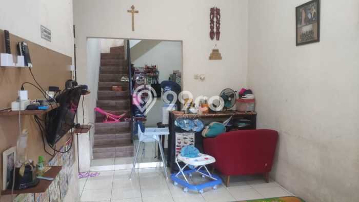 Jual Rumah Strategis Bagus Punya 2 KT di Pinang Tangerang SHM Jual Rumah Strategis Bagus Punya 2 KT di Pinang Tangerang SHM