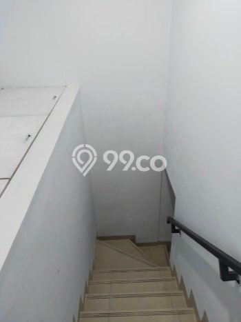 Rumah Modern Minimalis 3 KT Bisa Langsung Pindah di Cipondoh Rumah Modern Minimalis 3 KT Bisa Langsung Pindah di Cipondoh