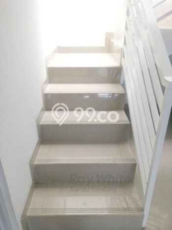 Rumah Minimalis 3 KT di Turangga Bandung Unfurnished Rumah Minimalis 3 KT di Turangga Bandung Unfurnished