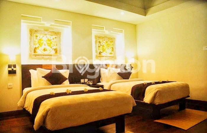Ready to Use! Luxury House LT 1000m2 Desain Elegan di Mumbul Ready to Use! Luxury House LT 1000m2 Desain Elegan di Mumbul