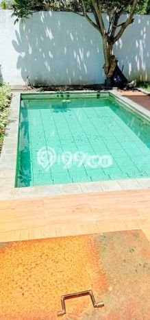 HOT PROPERTY! Rumah Strategis area Mumbul, Luas 150m² LB 100m² HOT PROPERTY! Rumah Strategis area Mumbul, Luas 150m² LB 100m²