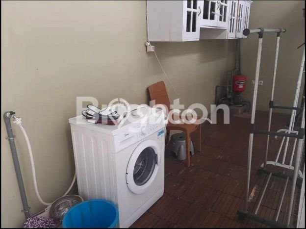Jarang Ada! Rumah Sewa 3 Kamar Bagus Siap Huni Srondol Jarang Ada! Rumah Sewa 3 Kamar Bagus Siap Huni Srondol