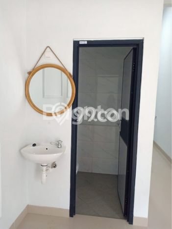 SPECIAL PRICE! Rumah Asri di Serpong, LT 160m2m² Bangunan 110m2m² SPECIAL PRICE! Rumah Asri di Serpong, LT 160m2m² Bangunan 110m2m²