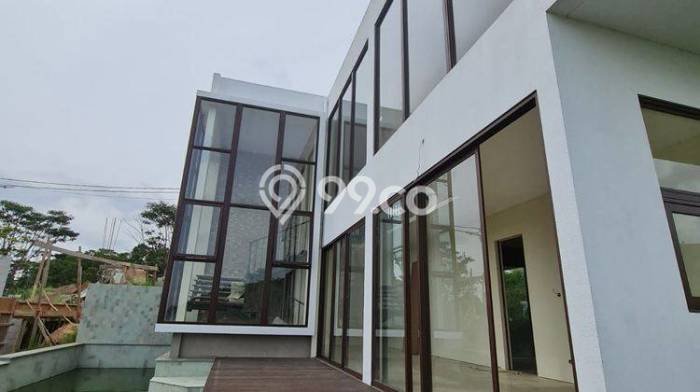 Dijual Rumah Premium dengan Fasilitas Sekitar Lengkap di Dago, Bandung Dijual Rumah Premium dengan Fasilitas Sekitar Lengkap di Dago, Bandung