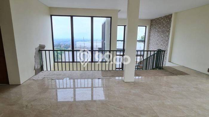 Dijual Rumah Premium dengan Fasilitas Sekitar Lengkap di Dago, Bandung Dijual Rumah Premium dengan Fasilitas Sekitar Lengkap di Dago, Bandung