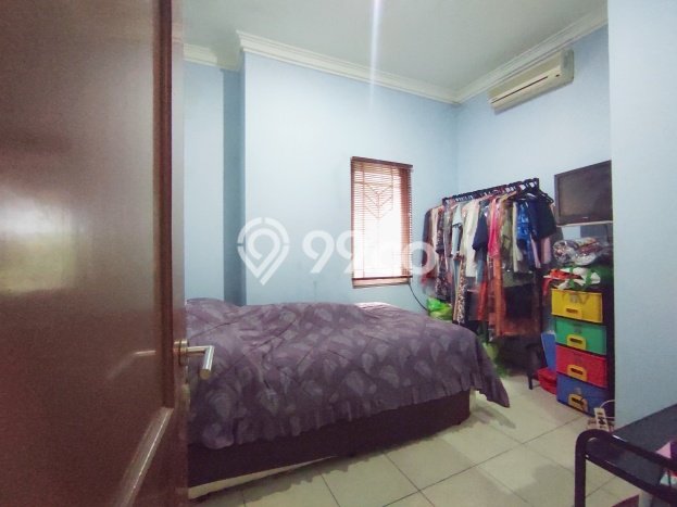 FEATURED! Rumah Asri di Grand Wisata, Luas 200m² Bangunan 250m² FEATURED! Rumah Asri di Grand Wisata, Luas 200m² Bangunan 250m²