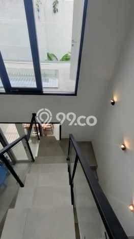 Rumah Luxury Modern Tanpa Renovasi di Bintaro Tangerang Selatan Rumah Luxury Modern Tanpa Renovasi di Bintaro Tangerang Selatan