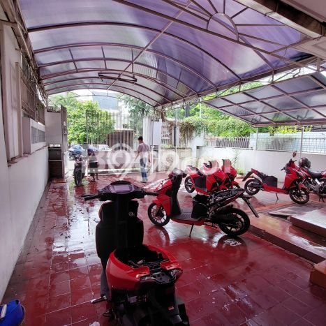 Jarang Ada! Rumah Sewa 4 Kamar Nyaman Siap Huni Kedung Doro Jarang Ada! Rumah Sewa 4 Kamar Nyaman Siap Huni Kedung Doro