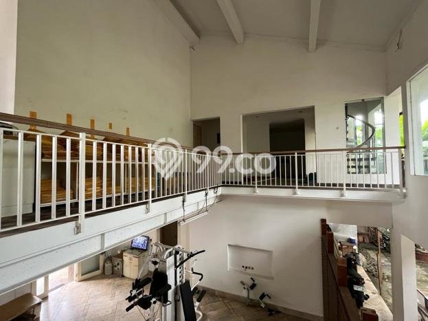 Ready to Use! Premium House LT 1173m2 Desain Modern di Kemang Ready to Use! Premium House LT 1173m2 Desain Modern di Kemang