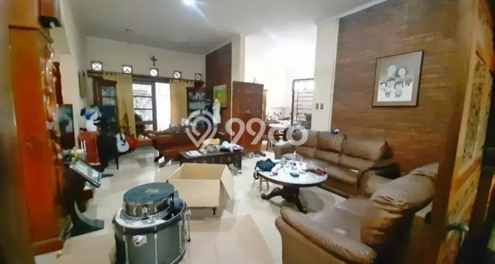 Rumah Elit Modern Tanpa Renovasi di Buah Batu Bandung Rumah Elit Modern Tanpa Renovasi di Buah Batu Bandung
