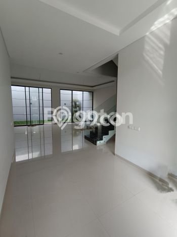 BEST OFFER! Rumah Untuk Investasi area Citraland, LT 210m2m² Bangunan 300m2m² BEST OFFER! Rumah Untuk Investasi area Citraland, LT 210m2m² Bangunan 300m2m²